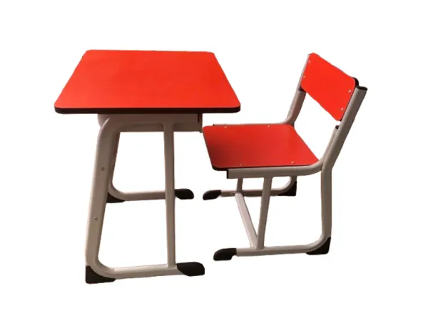 AY-D 65 Desk and Chair