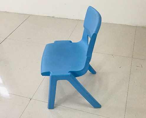 childrens chairs plastic